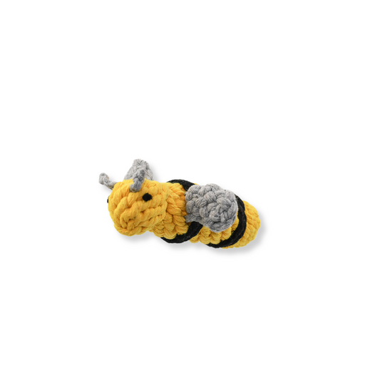 Bee-shaped cotton rope woven pet toy, perfect for chewing and playing. Durable and safe for pets, providing hours of entertainment and promoting dental health.